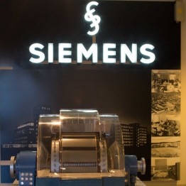 Siemens-Schriftzug
