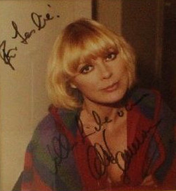 Autogramm von Elke Sommer, um 1980